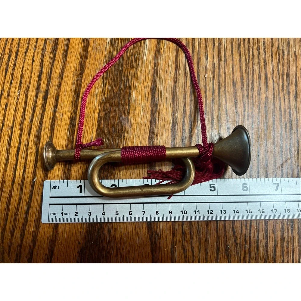 Vtg Brass &  Copper Painted French And Bugel Horn‎ Christmas Holiday Decor Qty 2